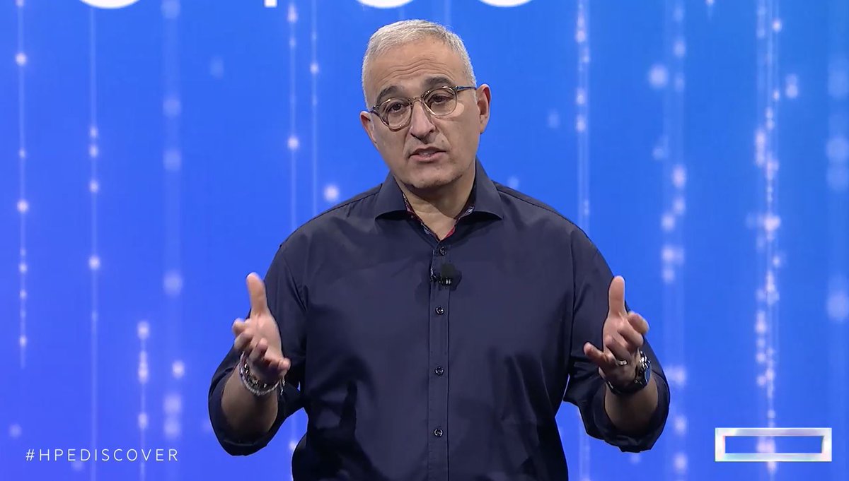 MatteoBroglio's tweet photo. #HPEDISCOVER E' iniziato con l'intervento di Antonio Neri https://t.co/zaAgw5dxpe