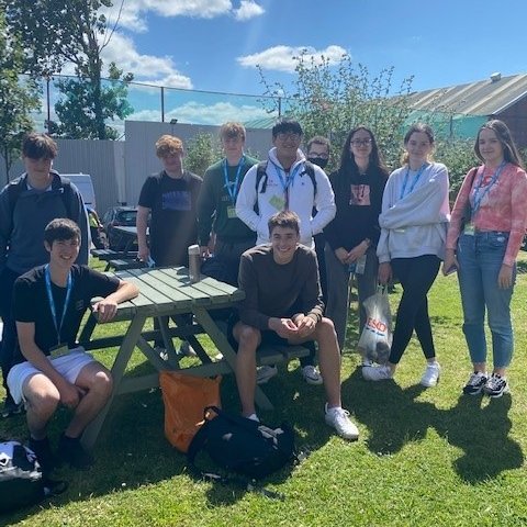 Emmaus_Hull's tweet photo. A huge thank you to the group of students from @Hymers_College who got stuck in volunteering their time with us today, revamping our community benches and organising our uniform and food pantry, they have made such a difference! 💚👏 https://t.co/MpnIoohXWZ