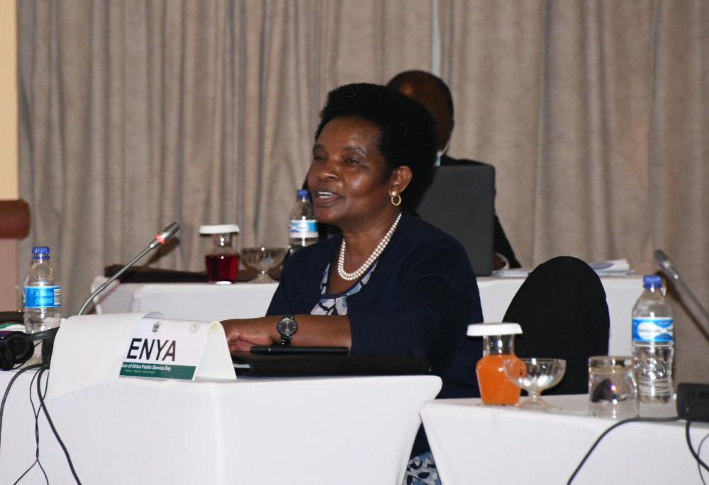 PSYGKenya's tweet photo. Principal Secretary,@MaryKimonye has urged Africa to embrace her diverse culture and arts industry as a means of employment creation and social integration. She made the remarks during the ongoing #APSD2021 celebrations.
#BuildingFowardBetter
More๐
https://t.co/AyJG2R9iTs https://t.co/dCb40NyQ5Q