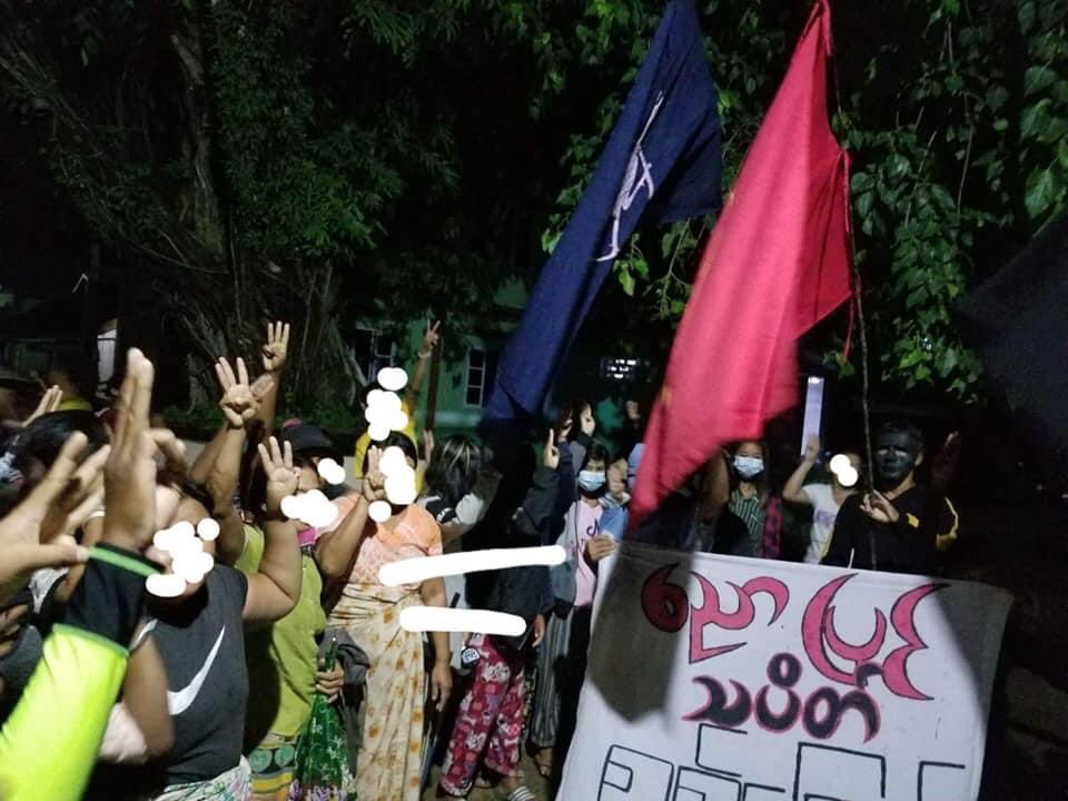 klatpri's tweet photo. Protest against the military dictatorship took place on the night of June 22 in Nyaw Pyin Village, Launglon Township.
#WhatsHappeningInMyanmar #June22Coup #MilkTeaAlliance  #UnfetteredAccessForAids https://t.co/zhX9KvbQu5