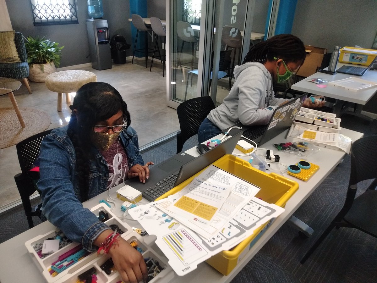 VarsityGenie tweet media