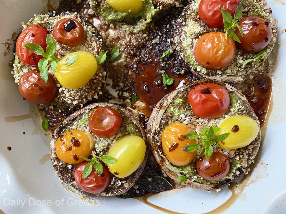 MaryRossF's tweet photo. Pesto-stuffed Portobello Mushrooms, the perfect summer dish! https://t.co/OLr2ciJeYV #recipe #Vegan https://t.co/KZK844F3cV