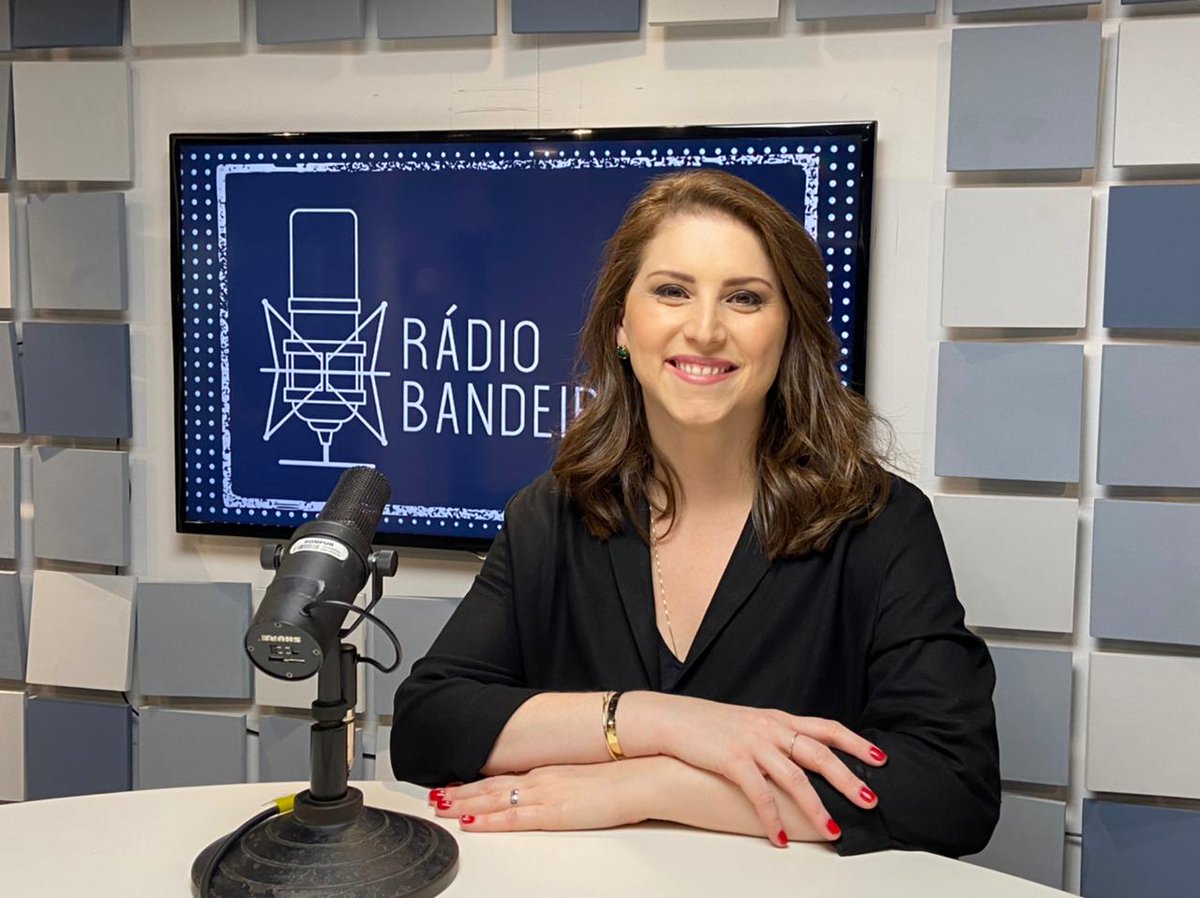 RBandeirantes's tweet image. NOTÍCIA BOA! | A partir de 05 de julho, a jornalista @julianarosa_ passa a integrar o time de colunistas da Rádio Bandeirantes!

Ela é craque em Economia e fica conosco de segunda a sexta-feira, no #JornalGente e #BastidoresDoPoder.