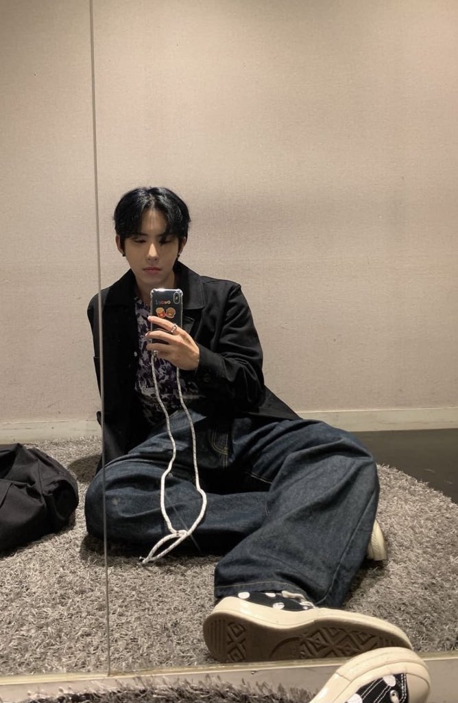 BAEKHYUNLEGEND's tweet photo. Countdown for our date… 🍃

#choiceselcaday #csd 
#에이스  @official_ACE7 #ACE https://t.co/dktFIgEbyW