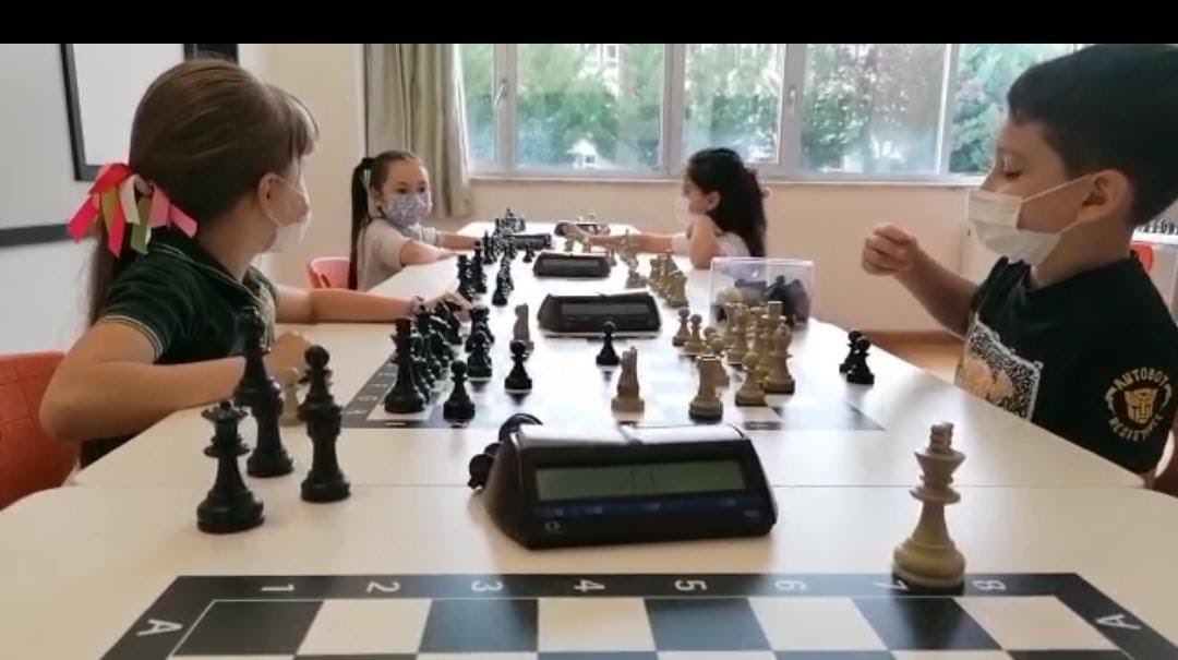 IzgiYelda's tweet photo. İTÜ Eta Vakfı Batıkent Doğa Koleji’nde “Doğa’da Yaşam Programından”kareler.🔬📚♟@DogaOkullari @muratyos @GuldenOnat https://t.co/iCO2yyFLcn