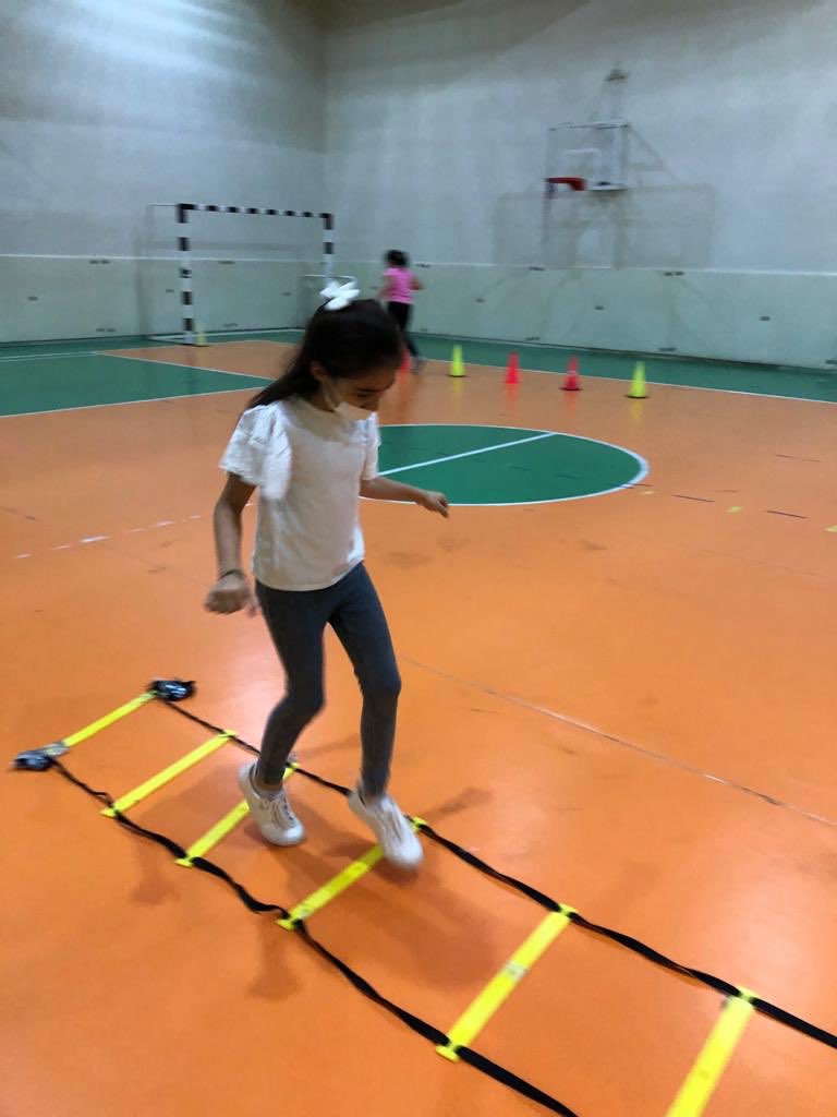 IzgiYelda's tweet photo. İTÜ Eta Vakfı Batıkent Doğa Koleji’nde “Doğa’da Yaşam Programından”kareler.🔬📚♟@DogaOkullari @muratyos @GuldenOnat https://t.co/iCO2yyFLcn
