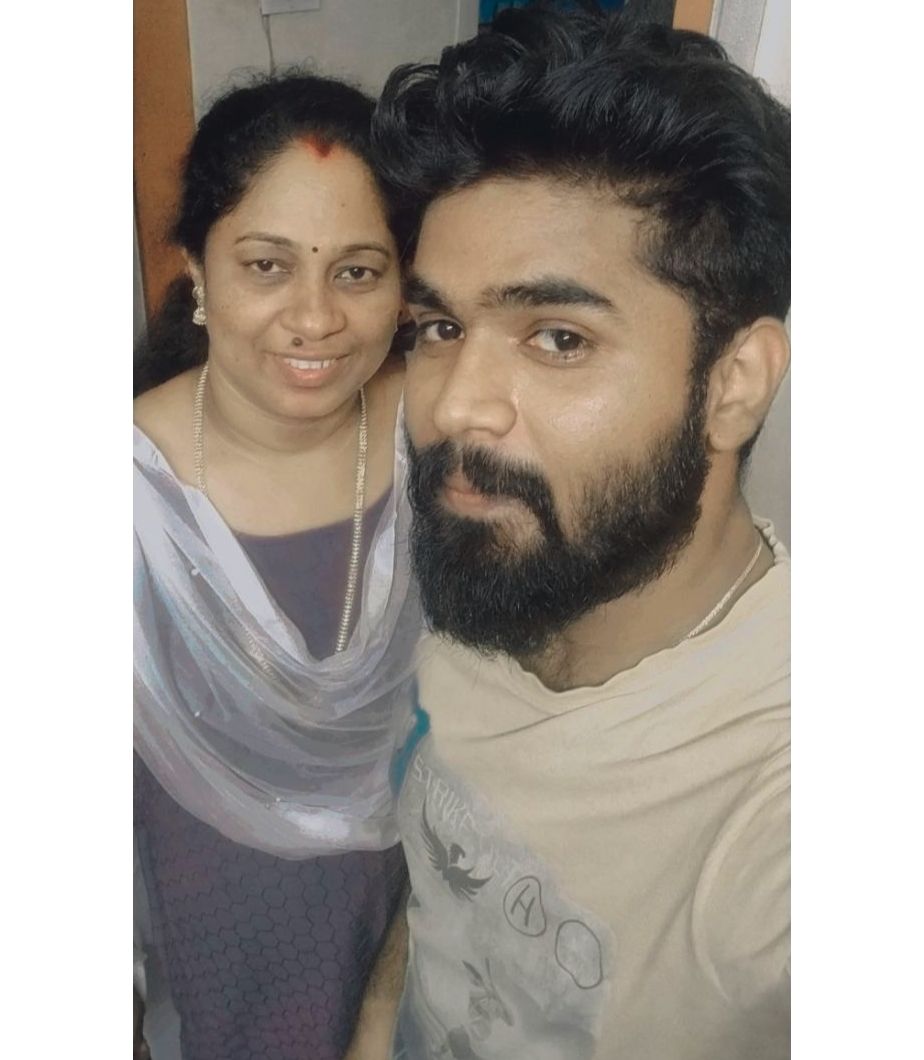 TheAnandu's tweet photo. Amma❤️

The Me... #TheAnandu #Anandu #Anandu #AnanduAnil #Anandua #AnanduKayamkulam https://t.co/Jy6EveTy6x