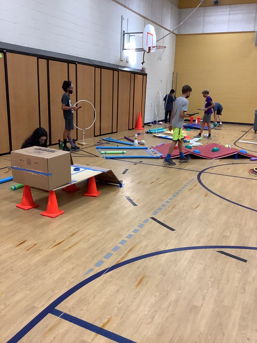 teaching_live's tweet photo. In today’s activity students build, use teamwork, problem solving, and cooperation to get their RVR through the obstacles! #USD383STEM, ⁦@KSUCollegeofEd⁩, ⁦@SpheroEdu⁩ https://t.co/JmlaAtv5Yv