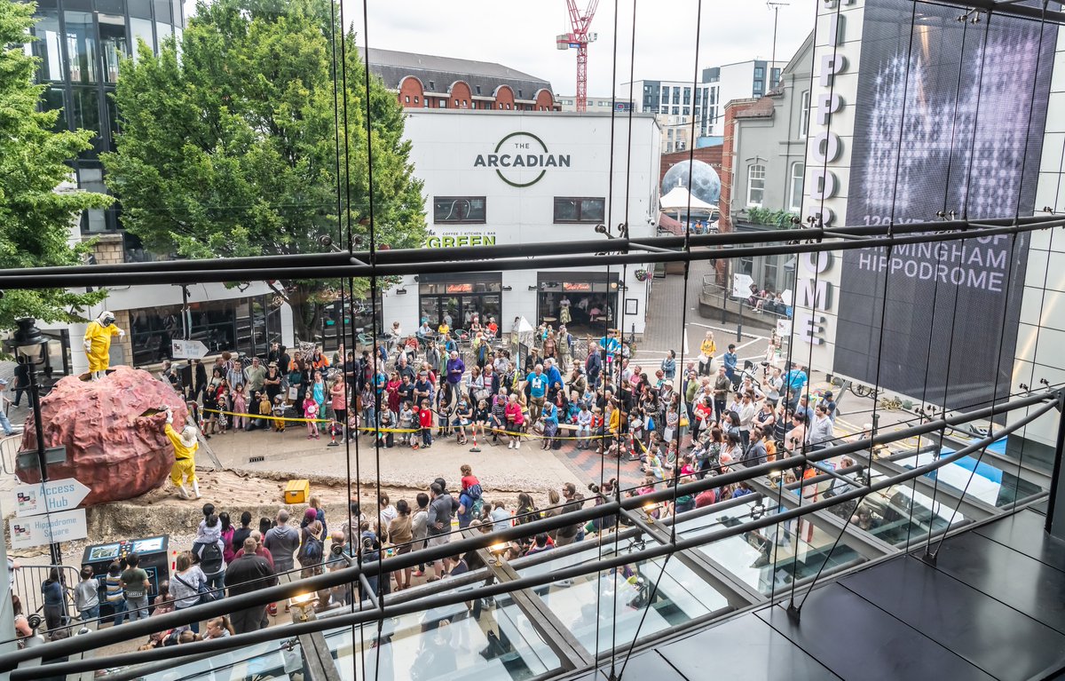 We have lots of fantastic job opportunities that are closing soon. Including Visitor Services, Front Of House, Facilities, Technical and more... 

Find out more &amp; apply: bit.ly/3qp4a6n #ArtsJobs #TheatreJobs