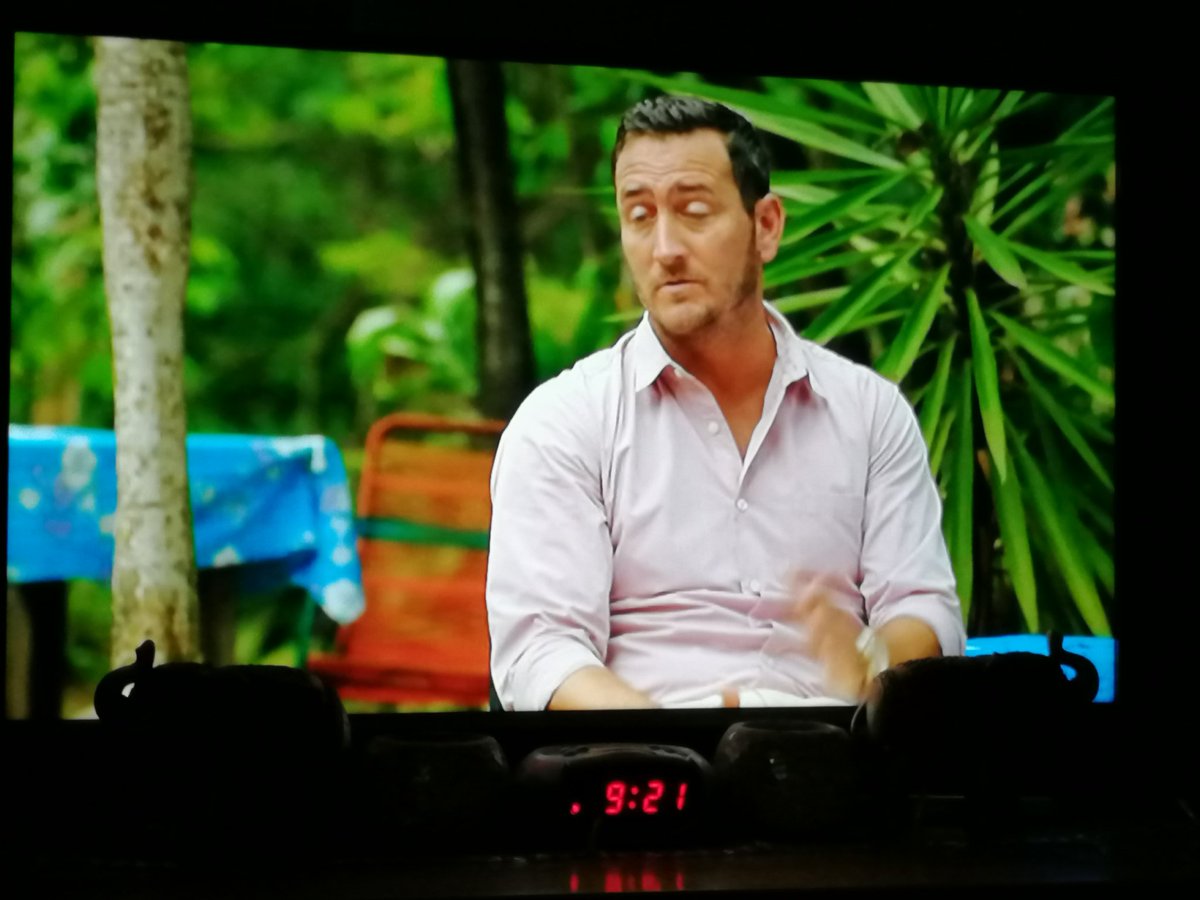 emmaroyston5's tweet image. Not bothered about #football so watching @BBCOne instead &amp;amp; my favourites on #deathinparadise however its not my favourite detective @RalfLittle coz they are filming as we speak however his best #2pints mate is on so definitely watching @Mellor76 xx xx