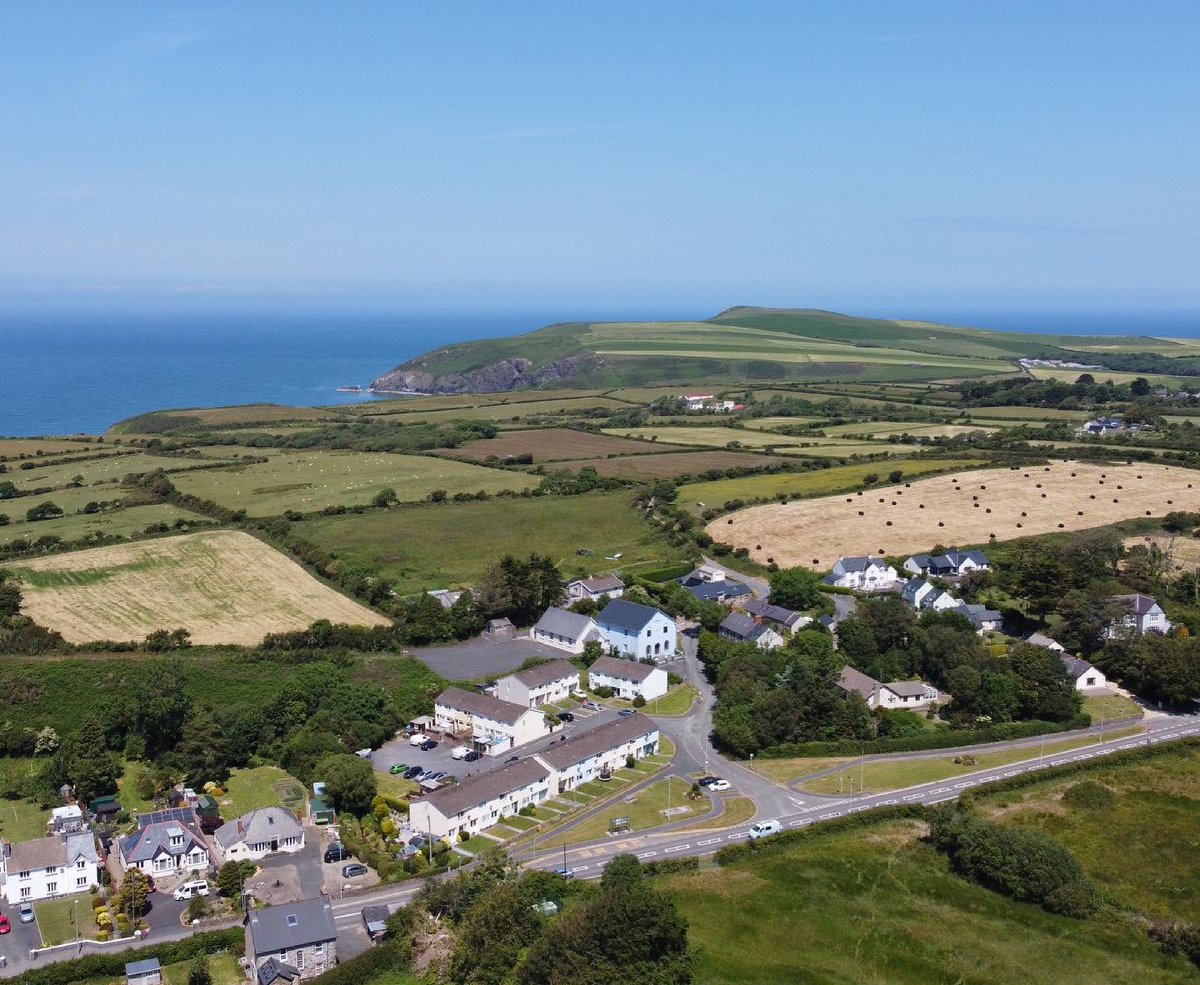 penfro_consult's tweet photo. Afternoon out enjoying the sunshine #constructionprojects #sitevisit #monthlyprogress #residential #property #aerial #drone #pembrokeshire https://t.co/ooBjoWZvbX