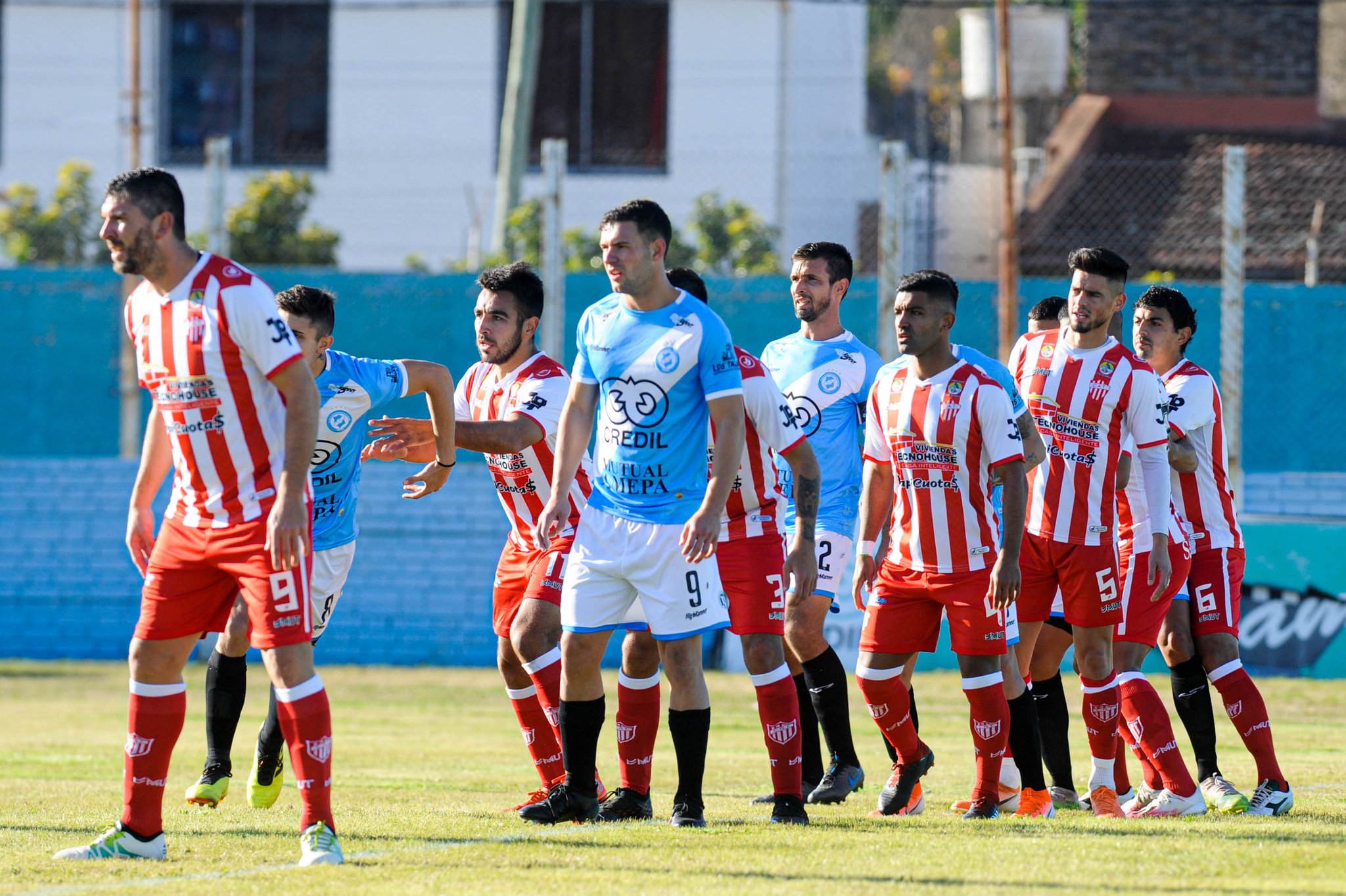 Talleres de Remedios de Escalada goleó y se coronó campeón del