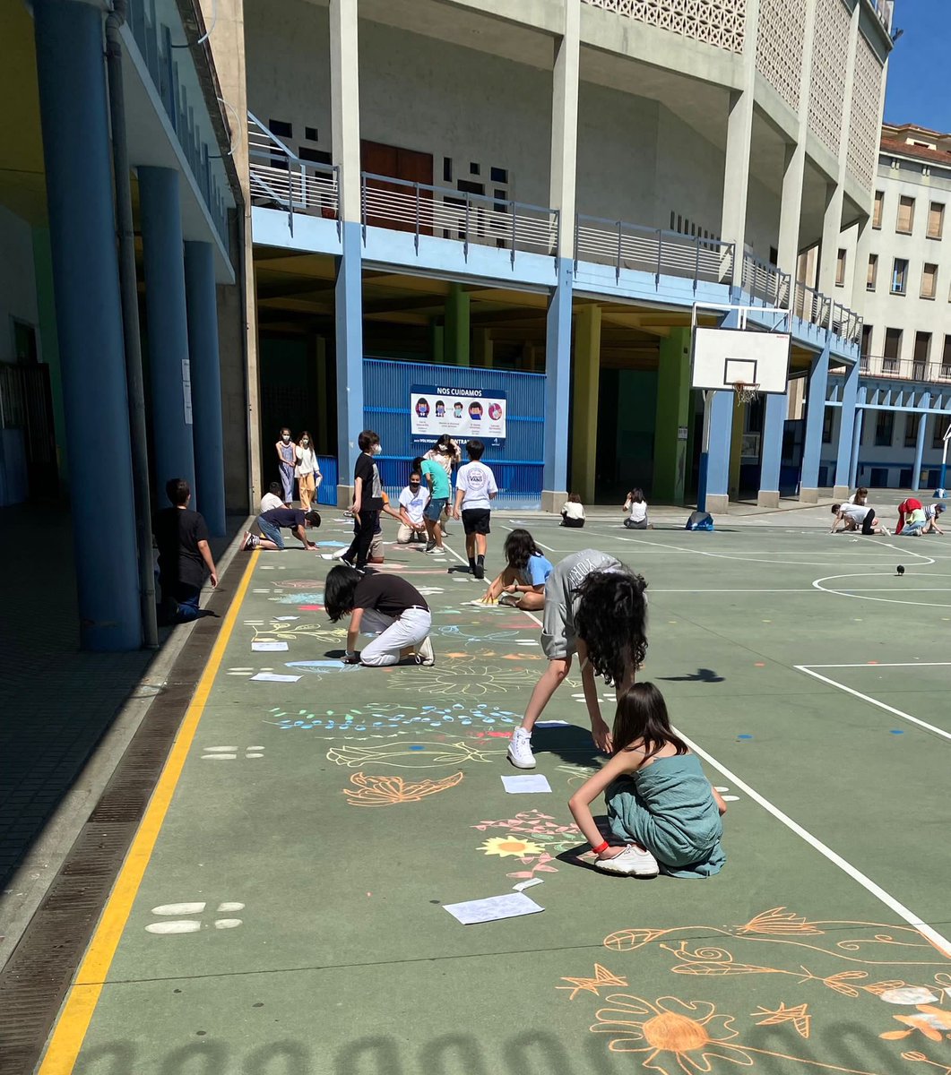 maristasourense's tweet photo. La “Invasión natural en nuestro patio” y “De ilusión también se vive” han sido los proyectos de 1º y 3º de ESO en #epv para cerrar este curso tan peculiar. 
#somosmaristas #somosartistas https://t.co/0k9FpHGLcv