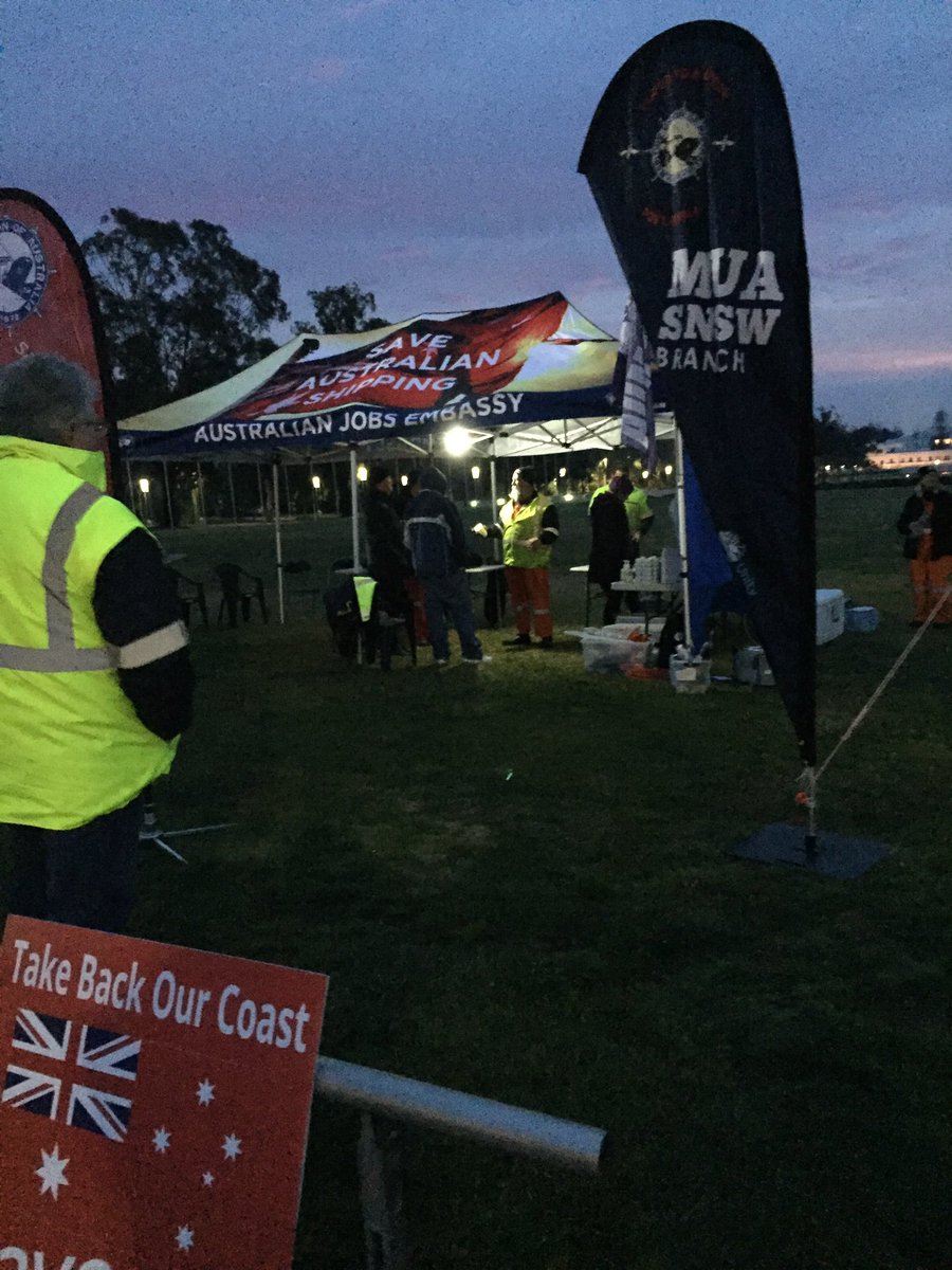UnionsShoalhav1's tweet photo. Another early morning beginning for the Save Australian Shipping Tent Embassy in Canberra. #saveaustralianshipping https://t.co/9ORhqjJA6R