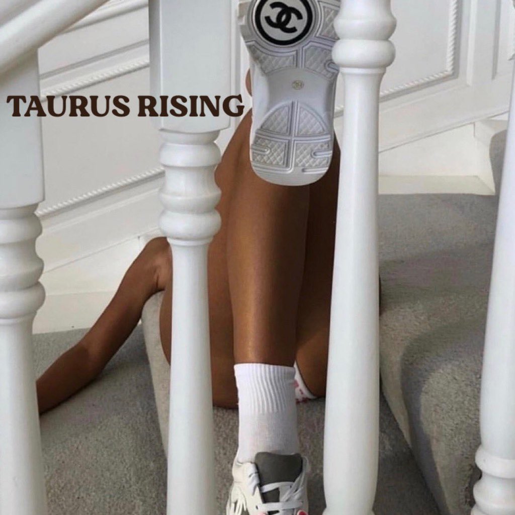 Cancer szn, luxury edition ~ credit: <a href="/mercurialsarah/">☿</a>