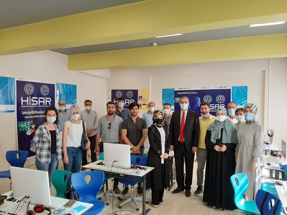 İl Müdürümüz sayın Enver KIVANÇ; Din Öğretimi Genel Müdürlüğü'nce HİSAR Projesi adı altında düzenlenen imam hatip okullarını kapsayan inovasyon,stem ve robotik alanlarında öğretmenlerin mesleki gelişimini destekleyen eğitim programına katıldı.<a href="/ziyaselcuk/">Ziya Selçuk</a> <a href="/safran1958/">Mustafa SAFRAN</a> <a href="/omerinan06/">Ömer İNAN</a>