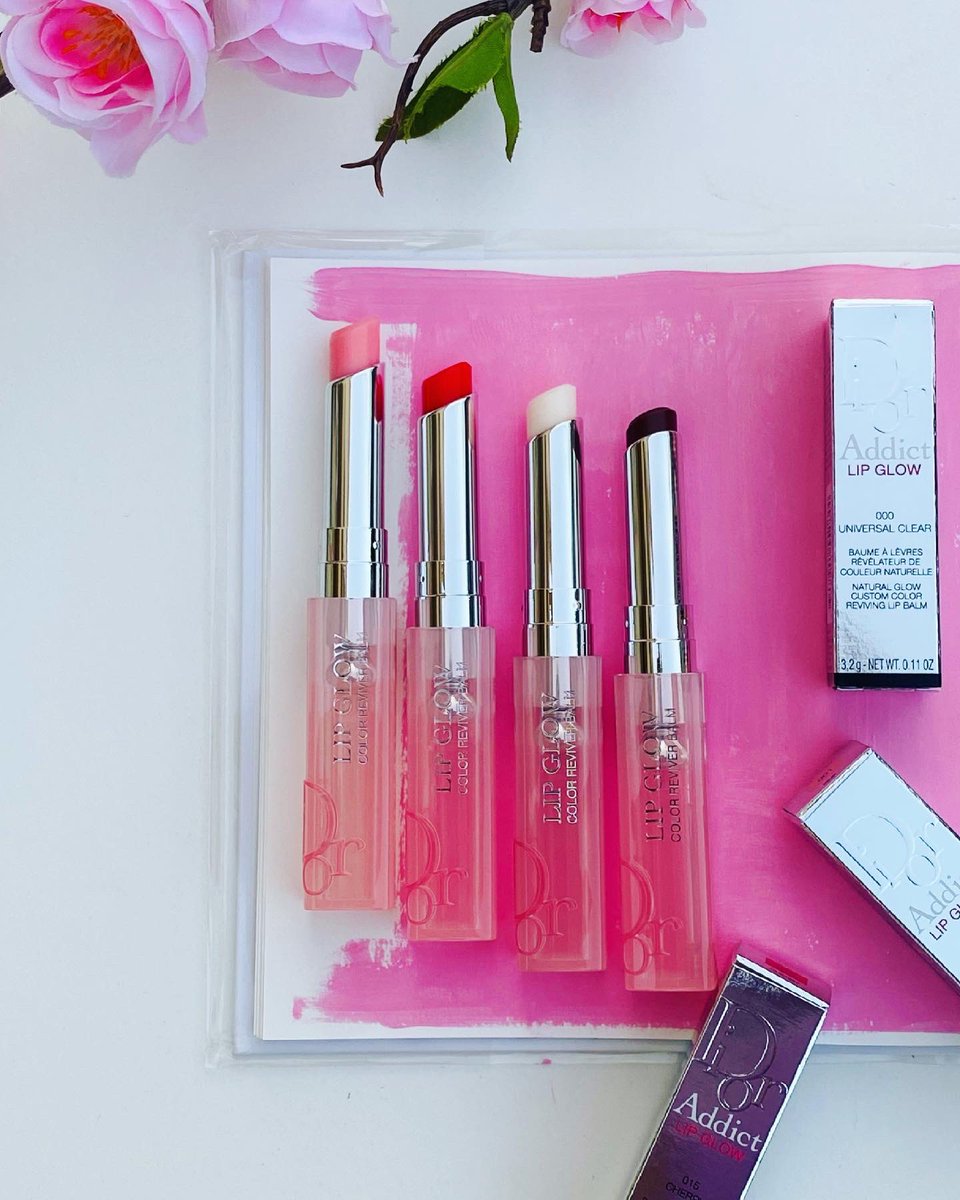 AbrarZenkawi's tweet image. Time To Glow with @diormakeup 🌸💄 I actually used the tinted lipglow to create that pinkish shade💖 #timetoglow #diorlipglow @diorbeautylovers