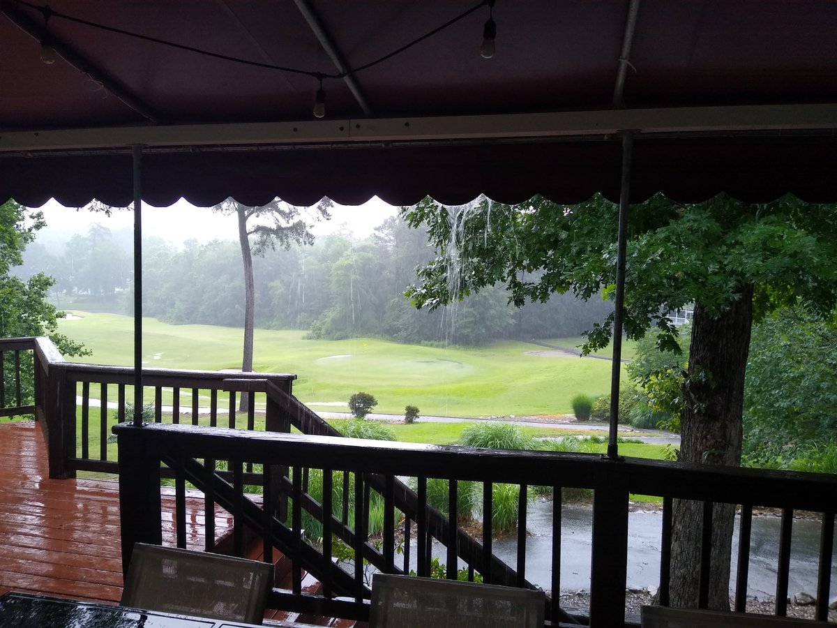 It's not often I like rain, but a Tuesday lunchtime is close to perfect in June!