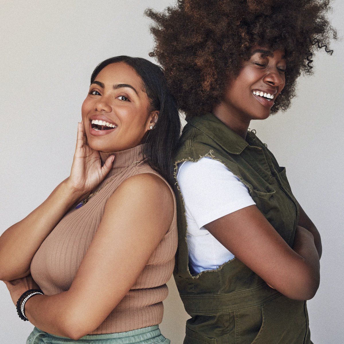 Best friends can feel like sisters, and sisters can feel like best friends.

Tag your sister and best friend #Coupledom