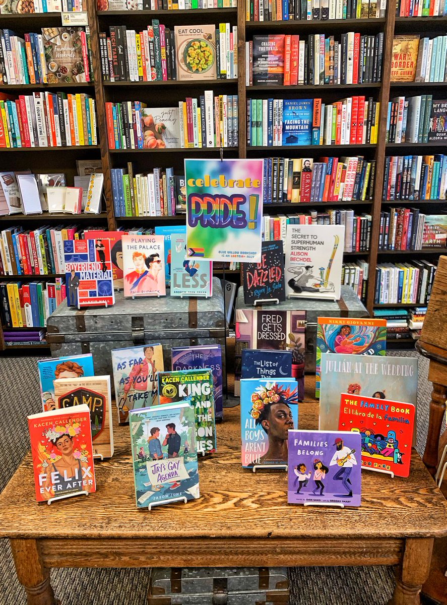 Blue Willow Bookshop tweet media