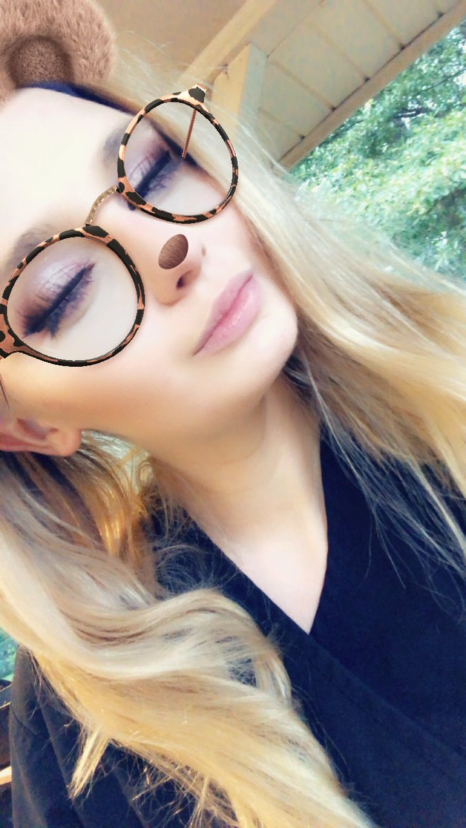 tryingtolivemy2's tweet photo. A sass a day keeps the basics away #BeKind #amazing #quotes #sassie #Basic https://t.co/VHr7C7p62X