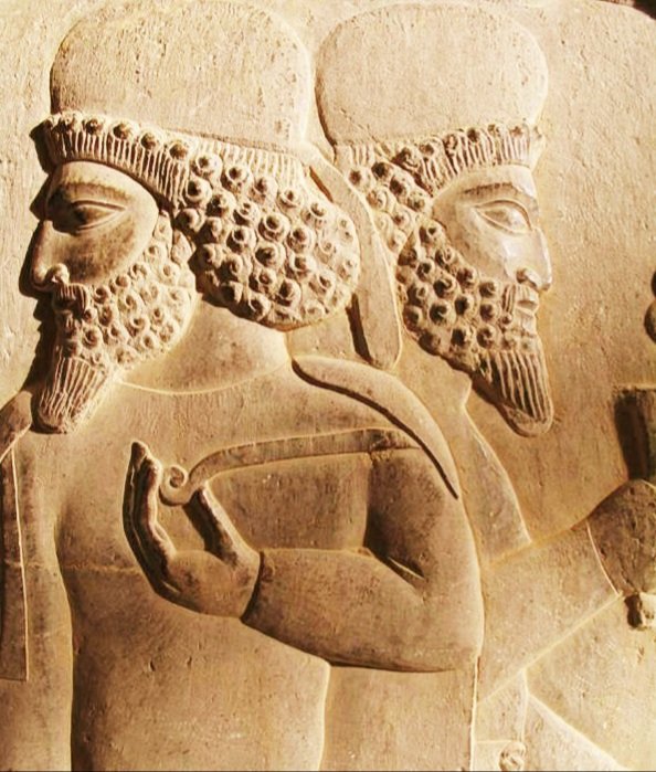 "Asimile olan uluslar, aşağılık duygularını bastırmak için hâkim uluslardan daha çok hâkim ulusların milliyetçiliğini yaparlar."

⛰☀️🦅Mezopotamya'dan Sözler