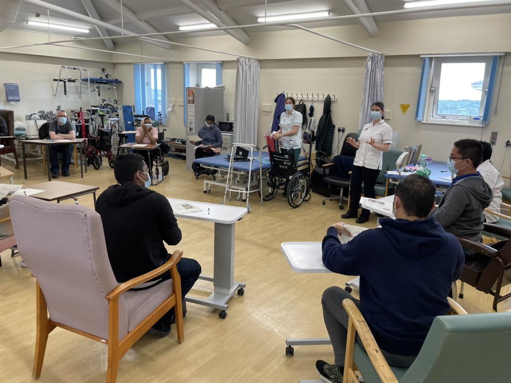 Great training today for Willow staff by Therapy Team, on Best Practice for mobility, function and transfers of Vascular patients. Thanks Alice Althorp, Jenny Reeves, Sarah Hearn. @NGHTherapies @PWtherapist https://t.co/m1cL0Q3QCk