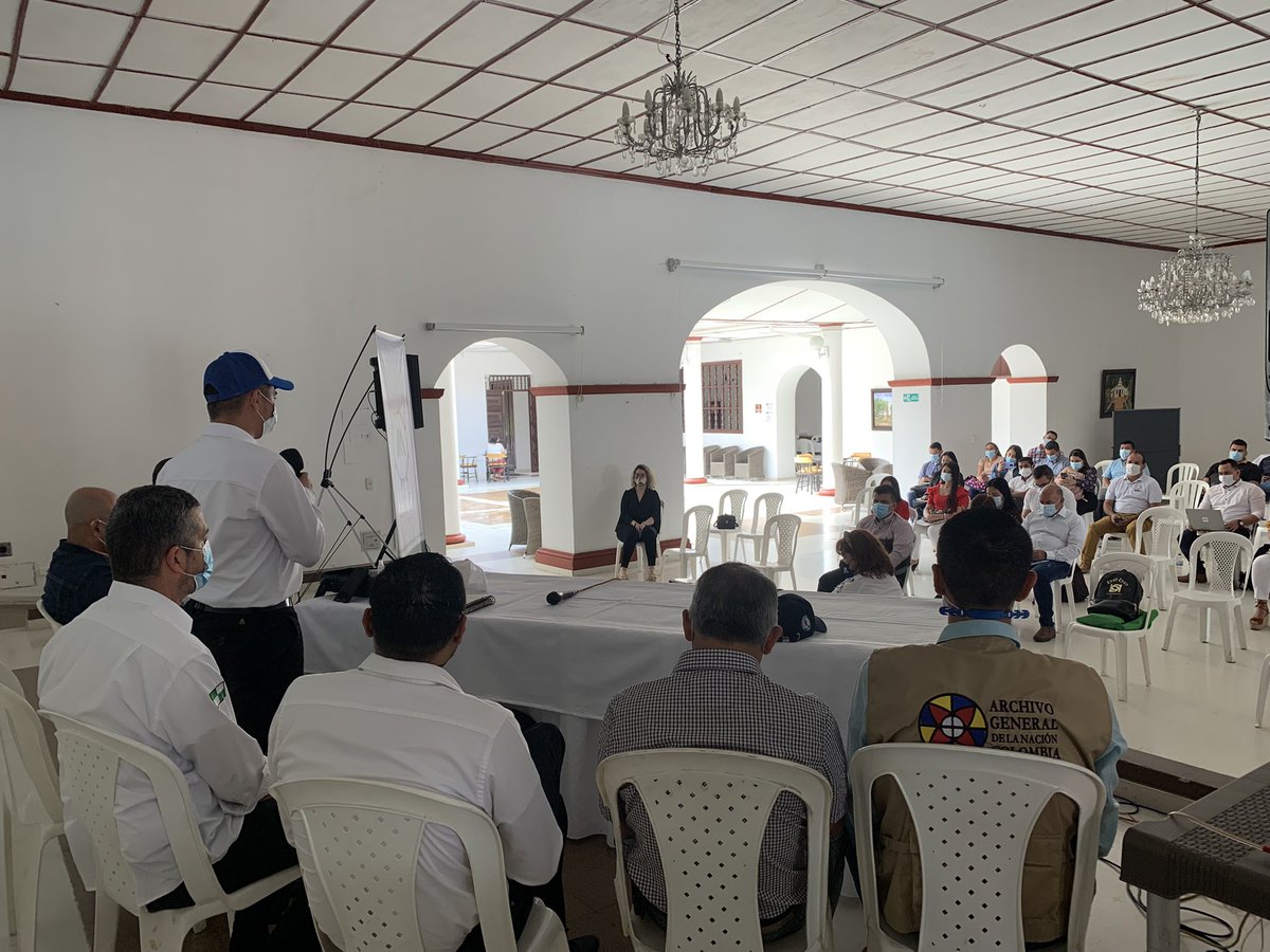 AsomunicipiosCa's tweet photo. De acuerdo a la implementación de los acuerdos de paz, el Programa Colombia Transforma y Gobernabilidad Responsable, se está ejecutando el Taller Institucional de Generación de Capacidades en los Gobiernos Locales para el Modelo Integrado de Gestión, el día 22 y 23 de junio. https://t.co/FT775YjydT