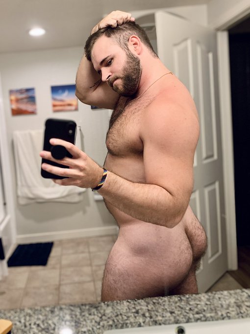 Feeling thick and feeling myself ☺️ https://t.co/WbVMUvLRbO