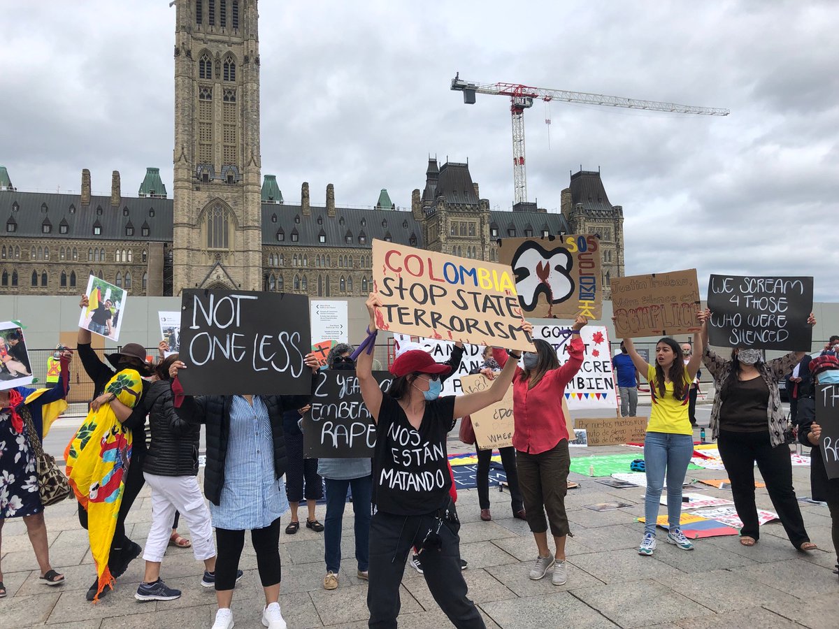 Inter_Pares's tweet photo. We're on the Hill today in #Ottawa to call on the 🇨🇦 government @JustinTrudeau for concerted, decisive action in response to the escalating #HumanRights crisis in Colombia. #CanadaSOSColombia https://t.co/eKmdHmn6Tr