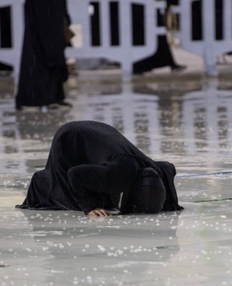 روان tweet media