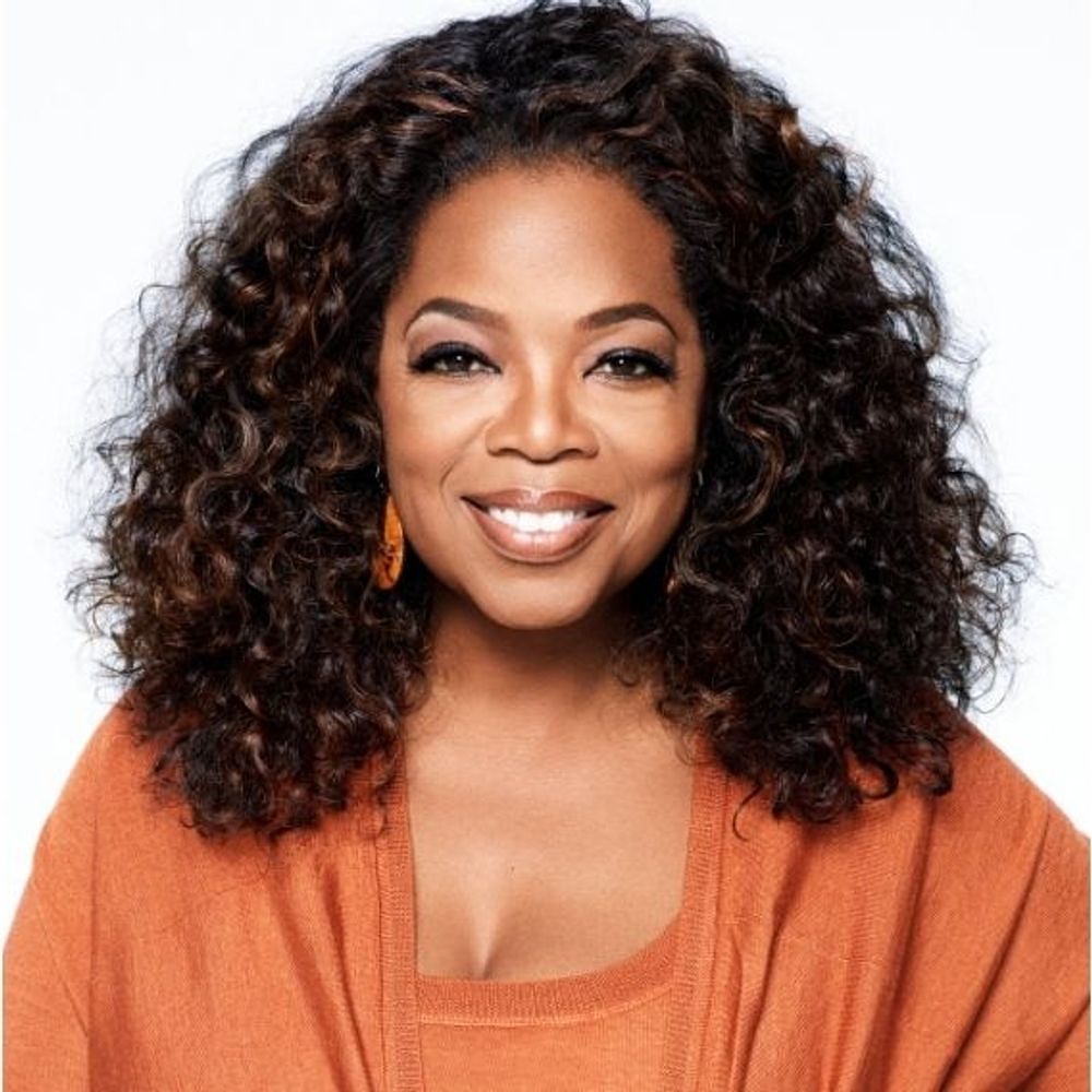 LeClubExcellen1's tweet photo. Vous ne pouvez pas écrire une liste de femmes entrepreneurs célèbres ou bien connues dans le monde sans inclure la légende Oprah Winfrey! Son émission-débat a duré 25 ans et elle l’a transformée en son propre empire commercial et médiatique .
https://t.co/prBpZy3AmN https://t.co/LNujtqF8v6