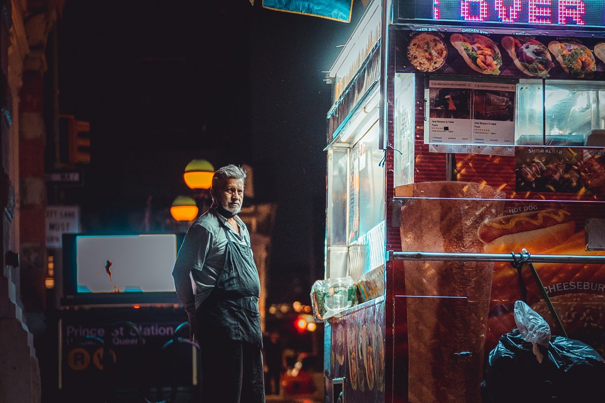Some days are just tougher than others

#foodtruck
#newyorkcity 
#streetphotography
