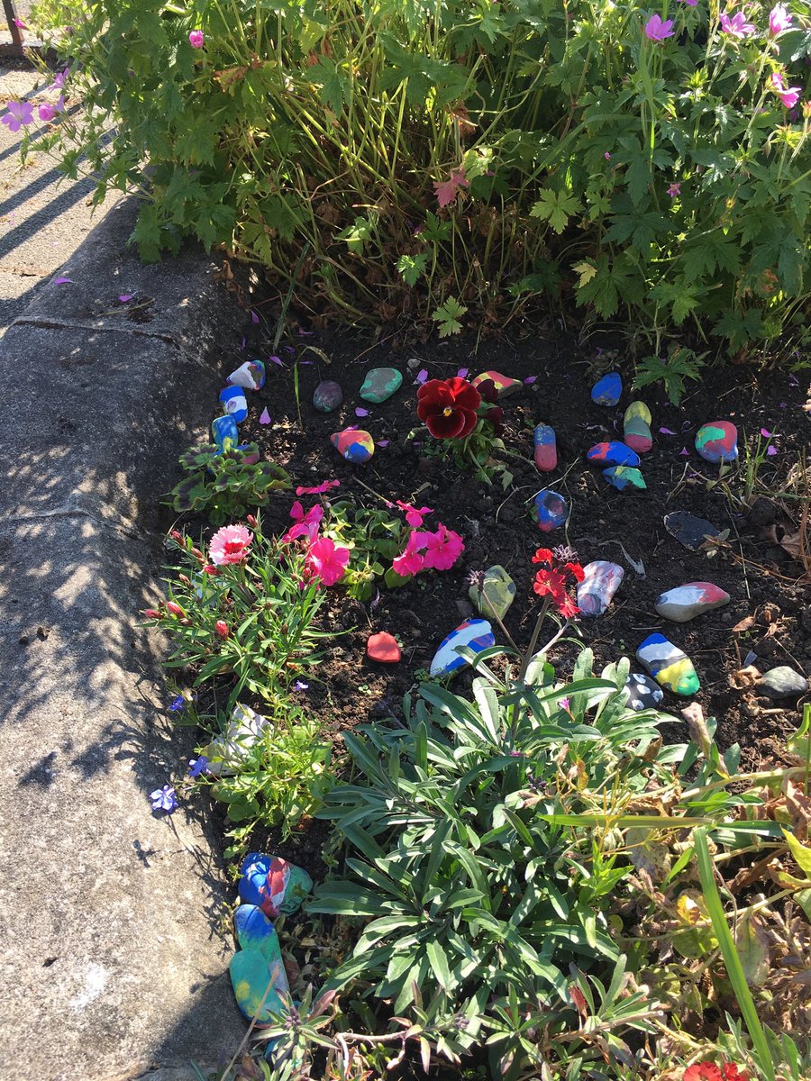 IanBeattie15's tweet photo. Summer has arrived in the Church gardens @stmarysmwell @bryce_calder One of our Junior Church members helping to water the plants.😂🌸🌺💐🌷🌼🌻 https://t.co/z17P5RRe7f