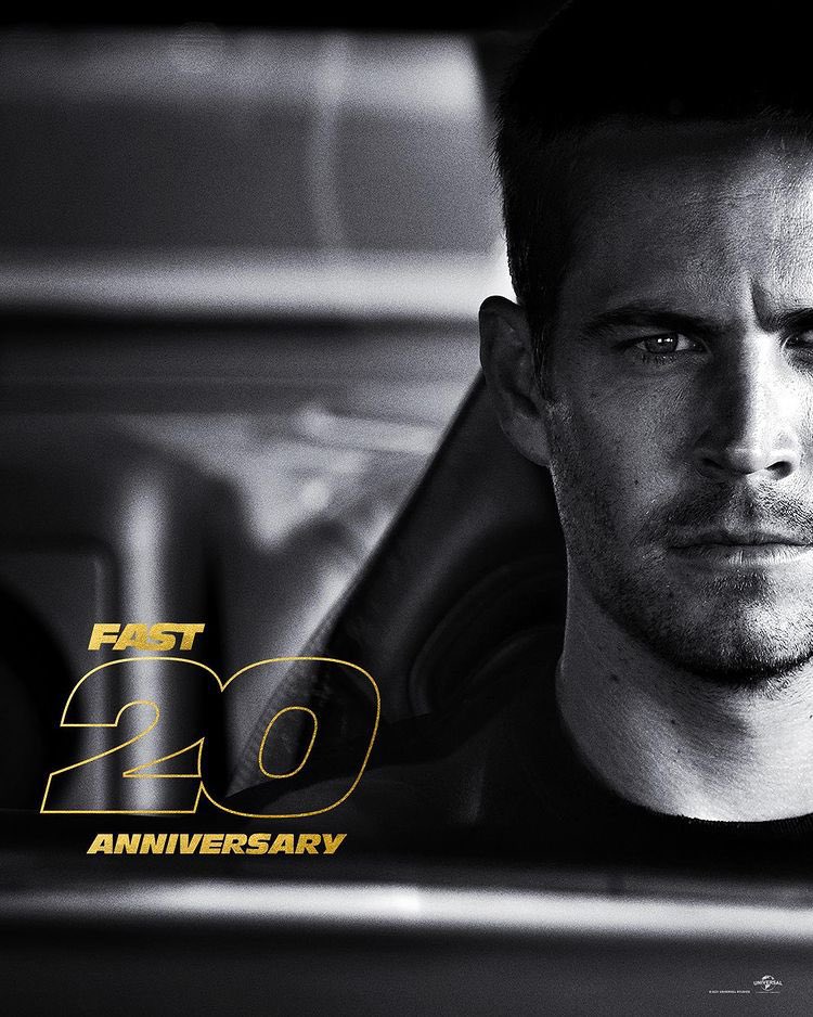 bollyecia's tweet photo. Posters de comemoração aos 20 anos da saga #VelozesEFuriosos - #FastAndFurious. #VinDiesel #PaulWalker #MichelleRodriguez #JordanaBrewster #DwayneJohnson #GalGadot #JohnCena #TyreseGibson
.
#BollyeCia #Cinema #Cine #Movies #Films #Poster #MoviePoster #Fast20Anniversary https://t.co/Z6sum2Gqxb