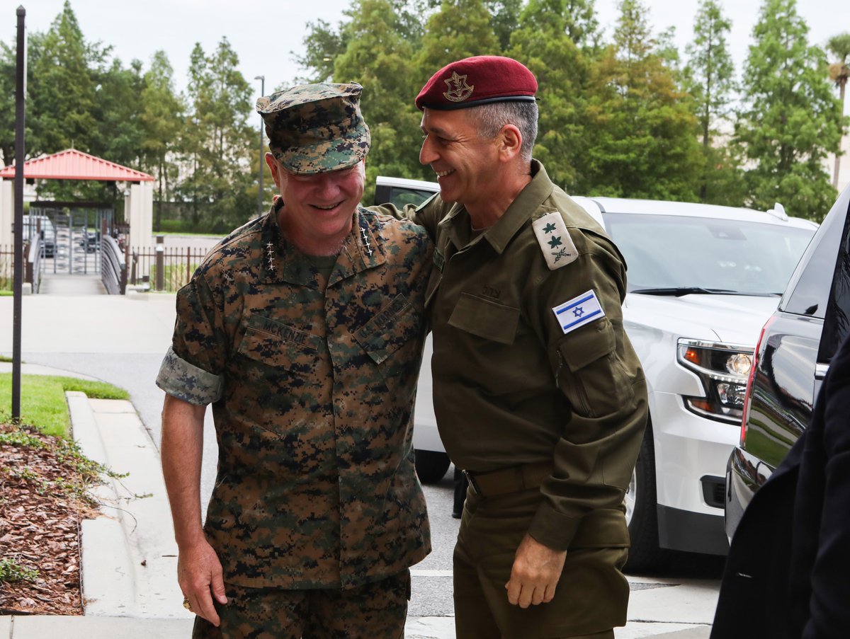 CENTCOM's tweet image. #CENTCOMCDR Gen Frank McKenzie hosts Israel Defense Forces @IDF senior leaders to discuss #MiddleEast security concerns &amp;amp; pending realignment to CENTCOM’s framework. @usembassyjlm @StateDept_NEA 

centcom.mil/MEDIA/STATEMEN…