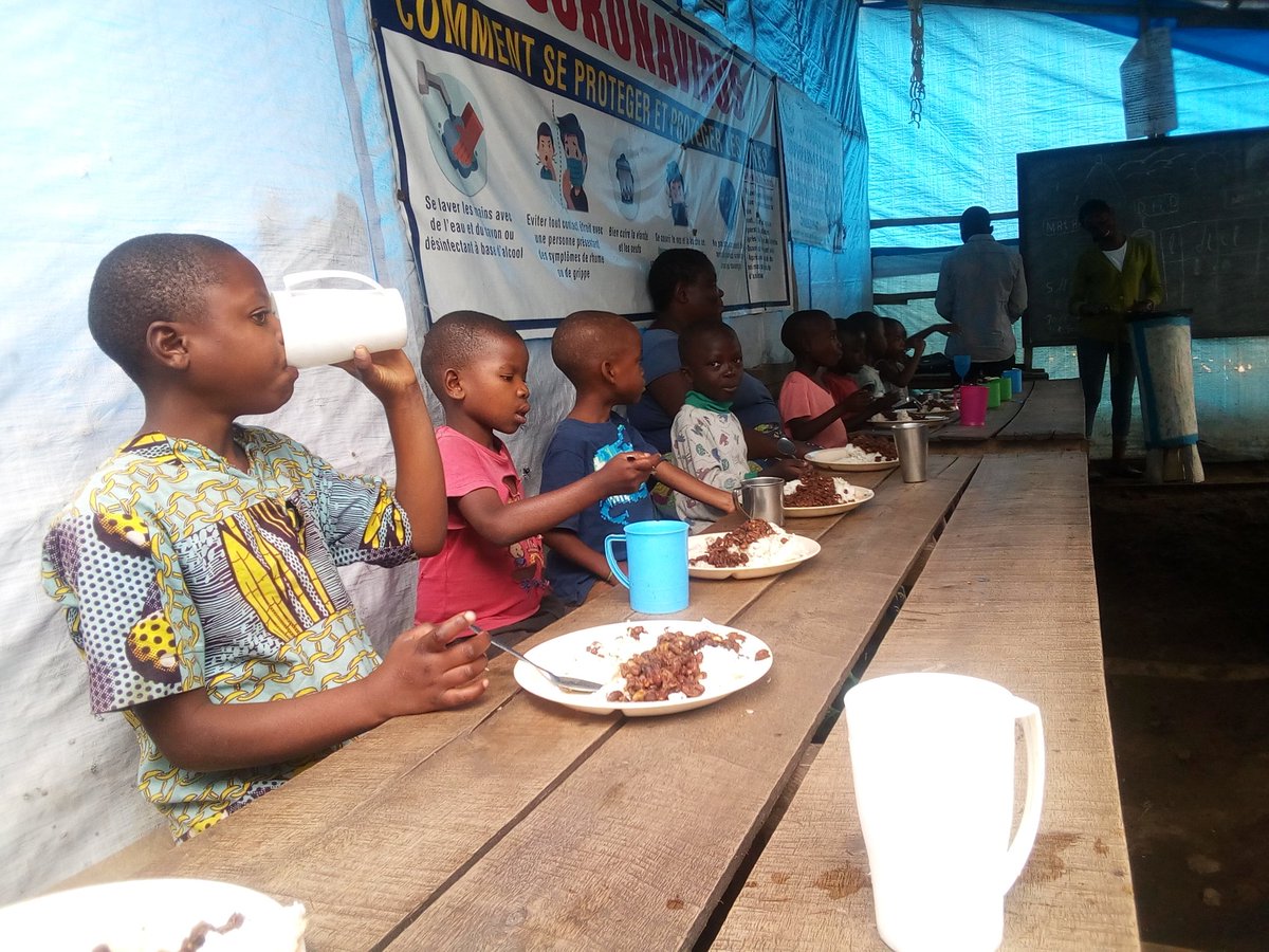 JWibika's tweet photo. #Orphelinat_Lutonde: le coordonnateur de la SODAS asbl, @jackson_wibika fait appel à toute personne de bonne foi de contribuer à la prise en charge des enfants orphelins de l'orphelinat LUTONDE. 
ILS N'ONT NI PÈRE NI MÈRE MAIS ILS T'ONT TOI.@sodas_asbl_RDC https://t.co/QWFzM3ZlRJ
