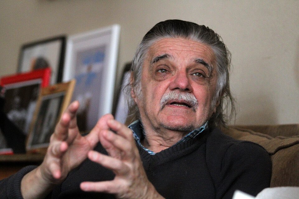 alferdez's tweet photo. Lamento profundamente la partida de Horacio González, ex director de la Biblioteca Nacional. Fue un intelectual comprometido con la realidad de su patria y con las causas justas. Valoro el inmenso aporte que nos ha dejado.

Mi abrazo para Liliana Herrero y quienes lo han querido. https://t.co/N4dAuKIBNY