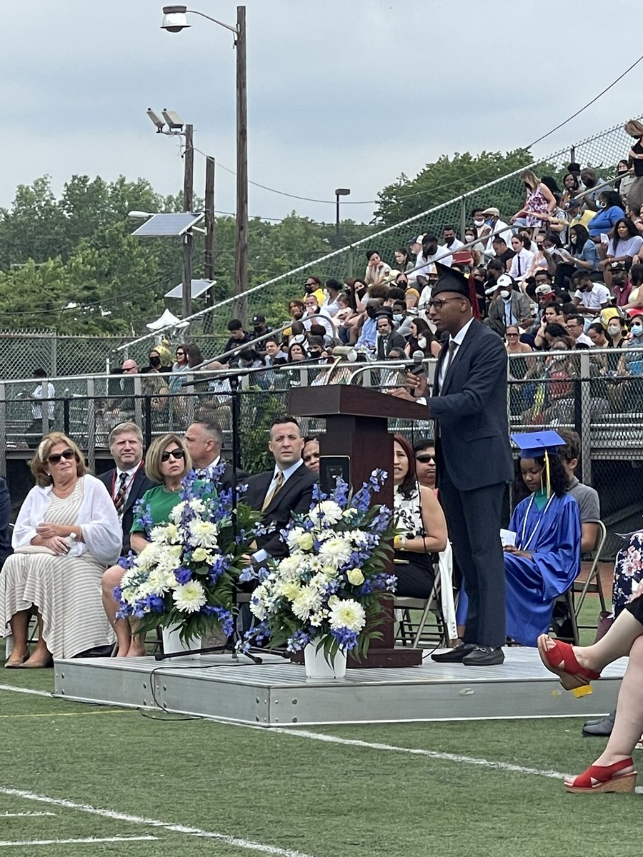 FrankConwellMS4's tweet photo. Congratulations to the Class of 2021! Happy graduation to our Conwell Wizards! #Graduation2021 #Classof2021 #MS4Wizards https://t.co/y9gmWT87sN