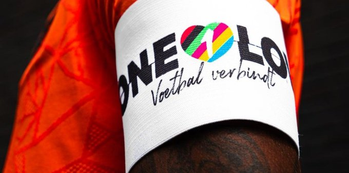 gordijn verzoek Categorie Dutch Football 🇳🇱 on Twitter: "Georginio Wijnaldum will wear a special  captains armband during the last 16 clash on Sunday. The message "One Love"  is printed across the armband. https://t.co/dVcW4tLtRv" / Twitter