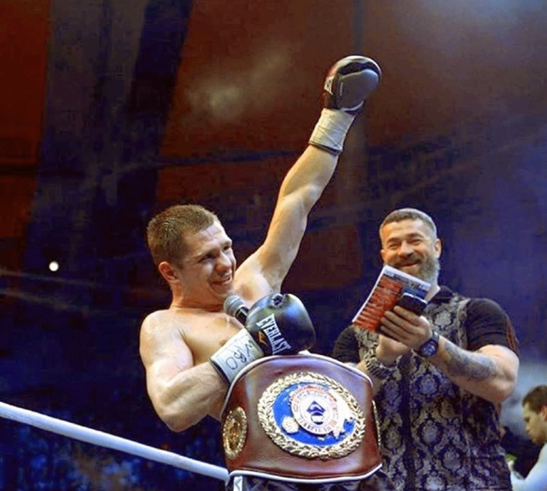 BannerBoxing's tweet photo. LOVE #boxing?🥊 Then LIKE👍 #Banner on #Facebook for all the best updates and breaking #TeamBanner news: https://t.co/Khwtm4AH7j #TuesdayMotivation #Motivation #FB #BP #BannerPromotions #BannerBoxing https://t.co/36jDmmn3OC
