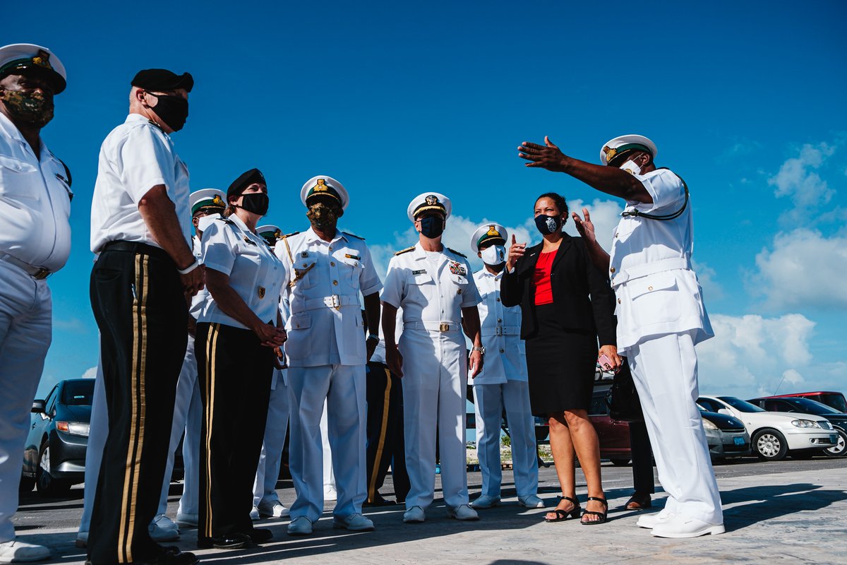 USEmbassyNassau's tweet image. Thanks to @USNorthernCmd, today the US donated 3 SAFE boats + comms &amp;amp; biometric equipment to @TheRBDF. Proud to partner with #TheBahamas &amp;amp; help keep these beautiful waters safe. Thanks, Minister of Ntnl. Security Dames and Commodore King for Receiving us! bs.usembassy.gov/u-s-helps-keep…
