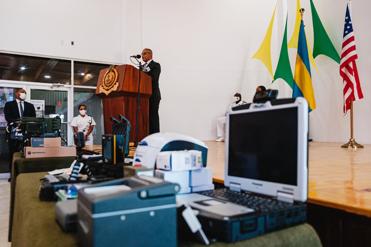 USEmbassyNassau's tweet image. Thanks to @USNorthernCmd, today the US donated 3 SAFE boats + comms &amp;amp; biometric equipment to @TheRBDF. Proud to partner with #TheBahamas &amp;amp; help keep these beautiful waters safe. Thanks, Minister of Ntnl. Security Dames and Commodore King for Receiving us! bs.usembassy.gov/u-s-helps-keep…