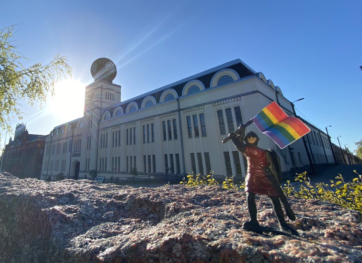 marikatomu's tweet photo. @A_Ahokas @visitjakobstad #knightsofpride https://t.co/E0O9Rov2Fe