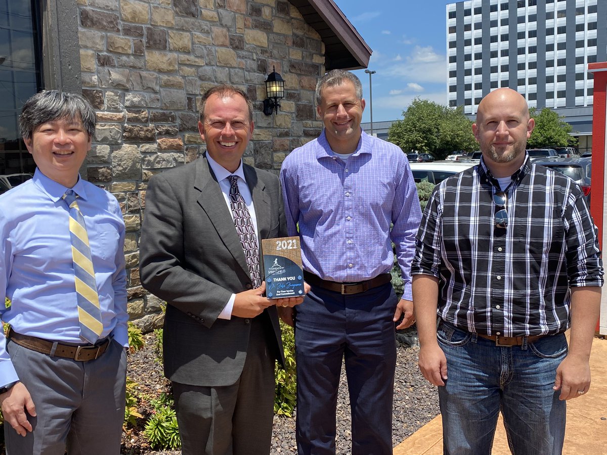 nat_murdock's tweet image. Today we gathered to say thanks to @JohnJungmann for not only his commitment to @officialSPS but also to the @Foundation4SPS!  You have made an incredible impact and we are grateful!  Good luck on your next chapter!