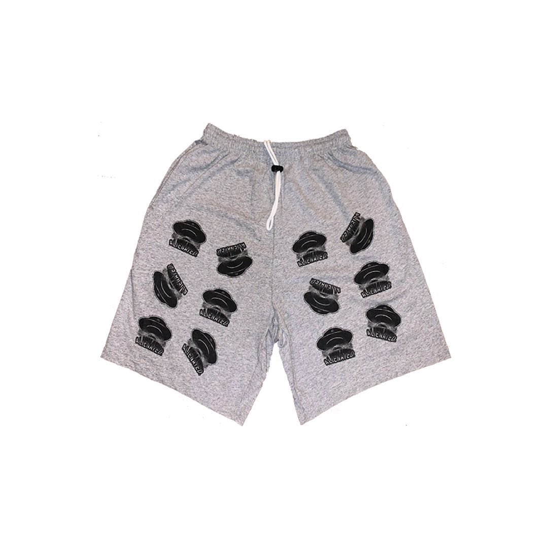 AlienatedAttire's tweet photo. SPRING/SUMMER 2021. FRIDAY. 6/25/21. 
2 trucker hats, 2 long sleeves, and some sweatshorts. 1 trucker colorway personally hand bleached so each one is different and 3M on the long sleeves.
Thank you guys for your patience. https://t.co/0W3x0AfScj