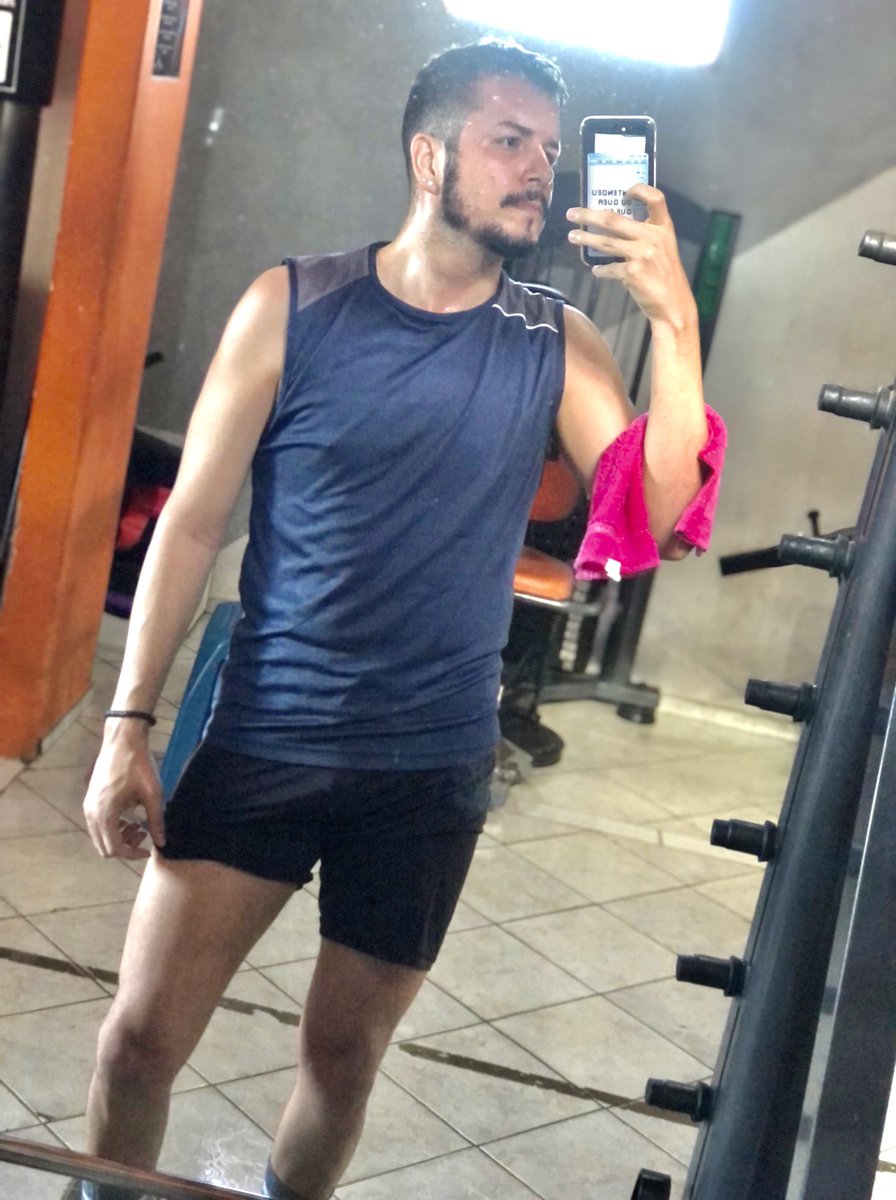 Crisnunes_nutri's tweet photo. Tá passada?!?

#legday #academy #Nutritionist #nutrilife #ForaBolsonaro #ForaBolsonaroGenocida https://t.co/jkfyMUU06H