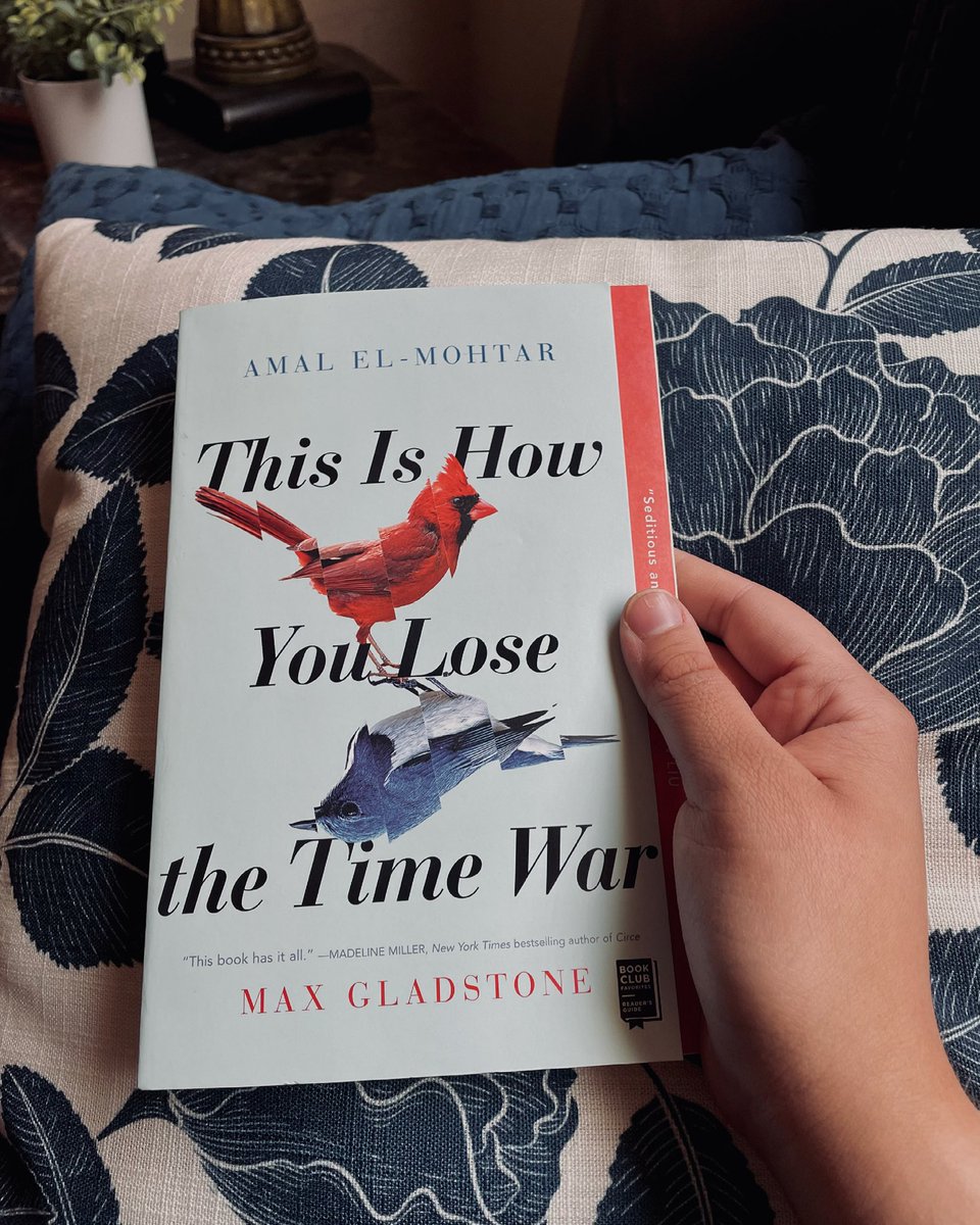 landingzonemag's tweet photo. What are you reading right now?📖✨ https://t.co/4DFRi0i1uG https://t.co/9s6xuSymTM