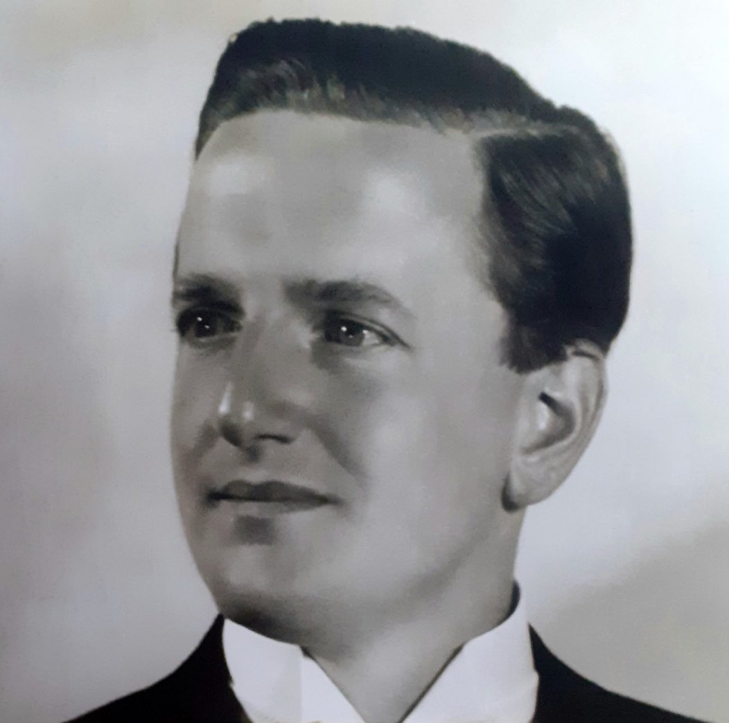 heightenor's tweet image. #PeterPears Birthday today!

Great session on Britten Canticles preparing for  @LukeStylesMusic  “Awakening Shadow” for 
@CheltMusicFest &amp;amp; @PresteigneFest with @GeorgeVass19 and @NovaMusicOpera 
@BrittenOfficial