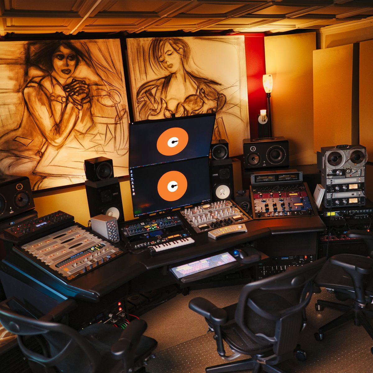 ocrecording's tweet image. Where the magic materializes #ocrecording 🍊